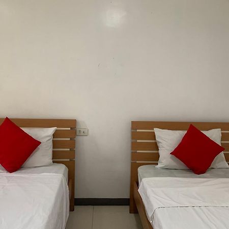 Lucky Hotel Manille Extérieur photo