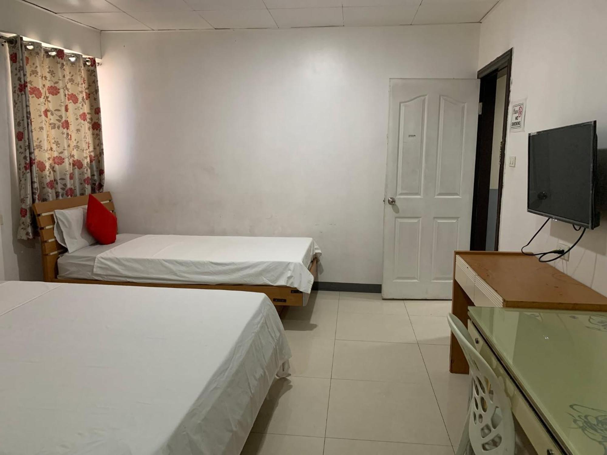 Lucky Hotel Manille Extérieur photo
